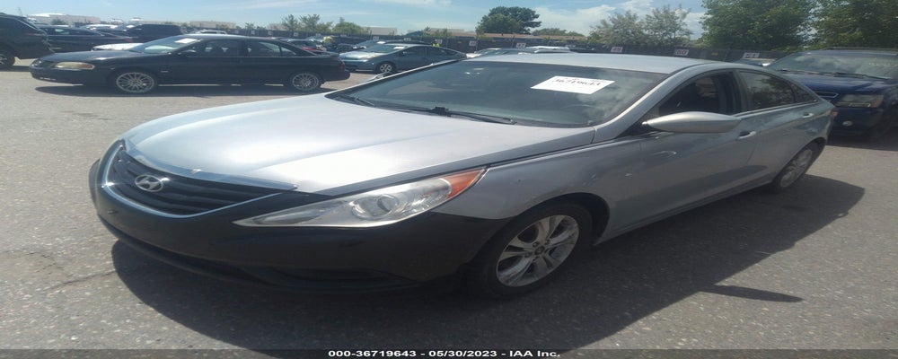 5NPEB4AC2BH218821 2011 HYUNDAI SONATA photo no. 2