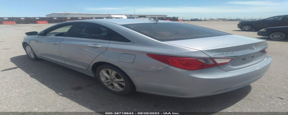5NPEB4AC2BH218821 2011 HYUNDAI SONATA photo no. 3