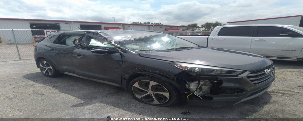 KM8J33A20HU525041 2017 HYUNDAI TUCSON photo no. 11