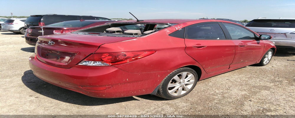 KMHCU4AE3DU438413 2013 HYUNDAI ACCENT photo no. 4