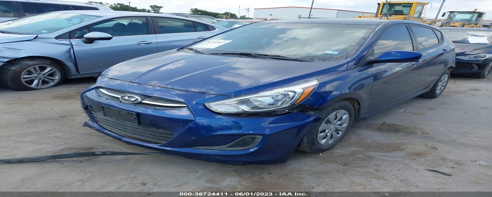 KMHCT5AE5HU346136 2017 HYUNDAI ACCENT photo no. 2