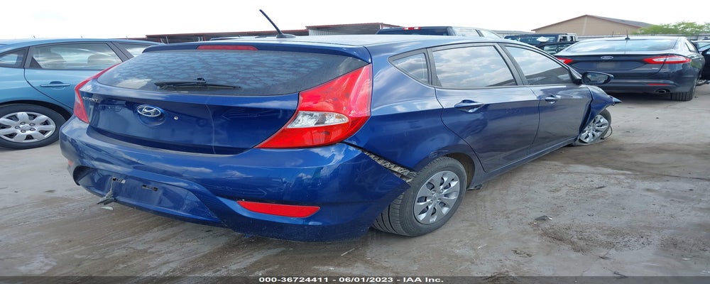 KMHCT5AE5HU346136 2017 HYUNDAI ACCENT photo no. 4