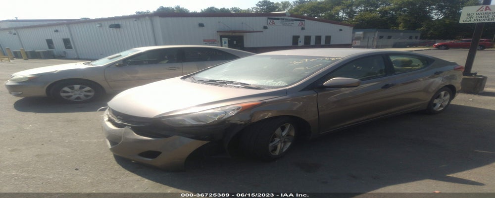 5NPDH4AE3DH308431 2013 HYUNDAI ELANTRA photo no. 2