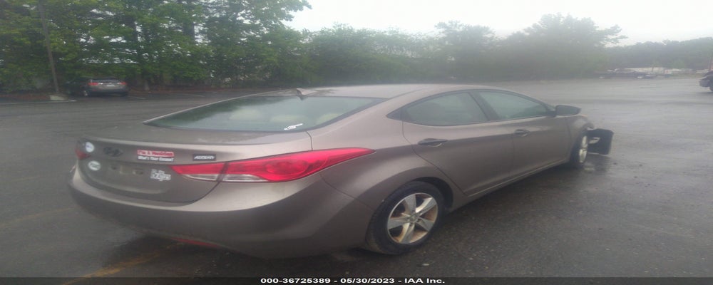 5NPDH4AE3DH308431 2013 HYUNDAI ELANTRA photo no. 4