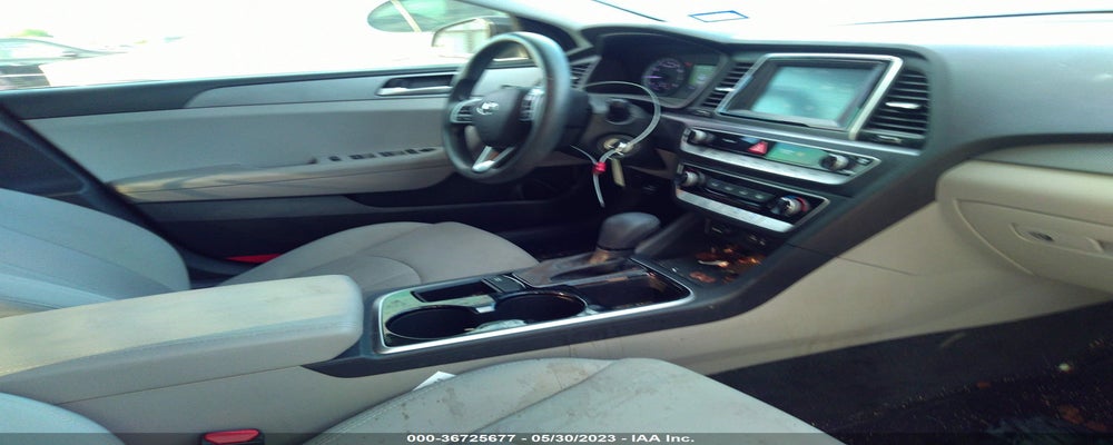 5NPE24AFXKH743748 2019 HYUNDAI SONATA photo no. 5