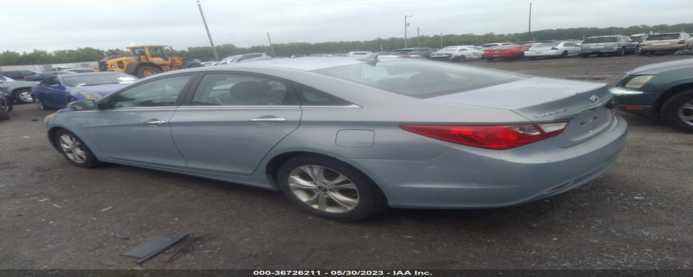 5NPEC4AC4BH115946 2011 HYUNDAI SONATA photo no. 3
