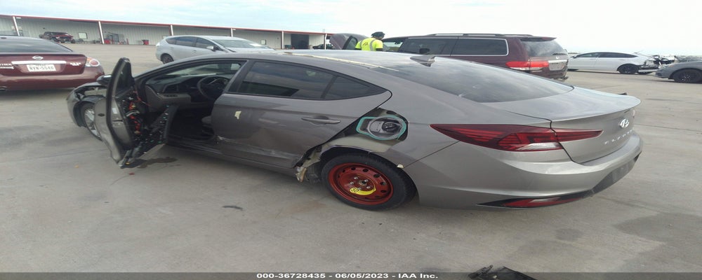KMHD84LF0LU943113 2020 HYUNDAI ELANTRA photo no. 3