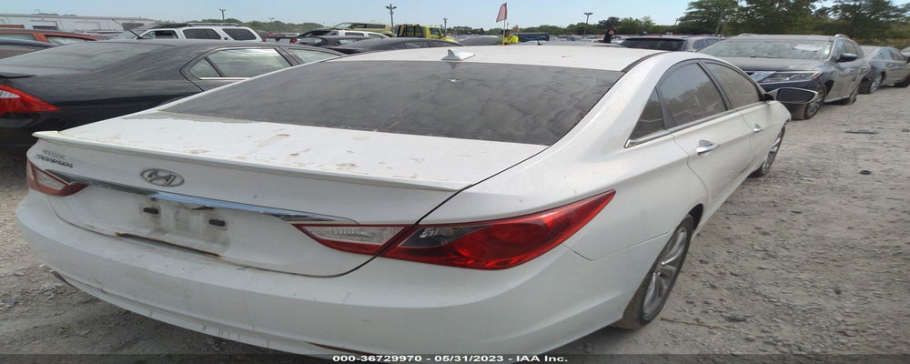 5NPEC4AC8DH563996 2013 HYUNDAI SONATA photo no. 4