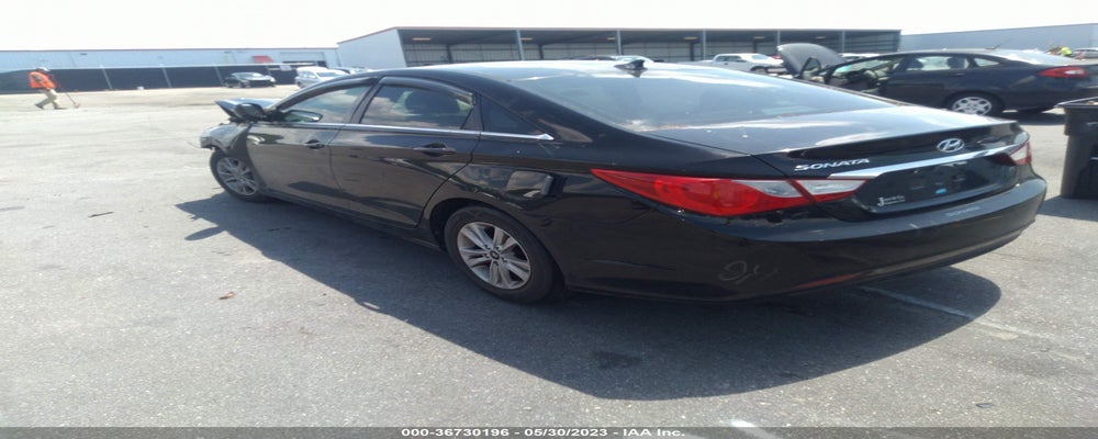 5NPEB4ACXBH210479 2011 HYUNDAI SONATA photo no. 3