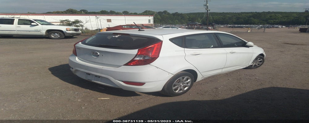 KMHCT5AE3DU063549 2013 HYUNDAI ACCENT photo no. 4