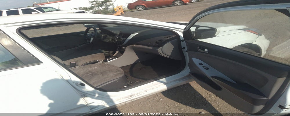 KMHCT5AE3DU063549 2013 HYUNDAI ACCENT photo no. 5