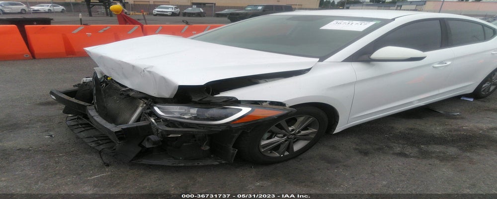 5NPD84LF2JH338313 2018 HYUNDAI ELANTRA photo no. 2