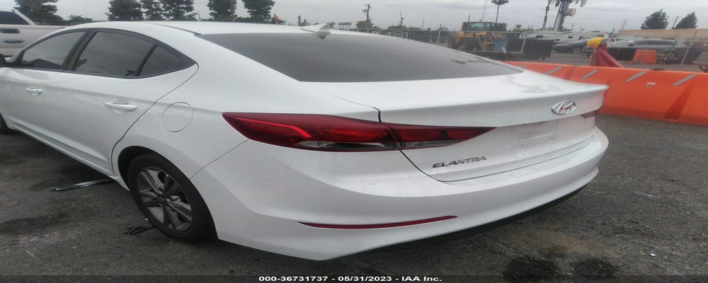 5NPD84LF2JH338313 2018 HYUNDAI ELANTRA photo no. 3