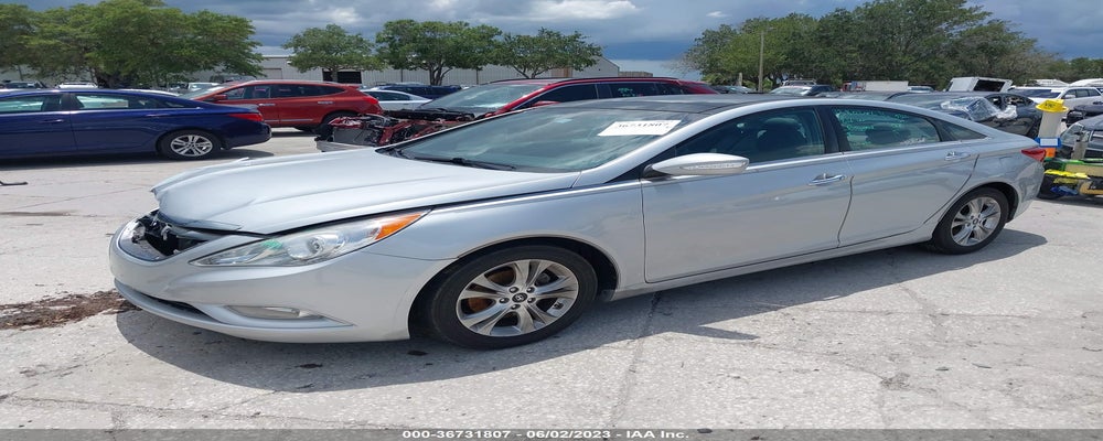 5NPEC4ACXDH709007 2013 HYUNDAI SONATA photo no. 2