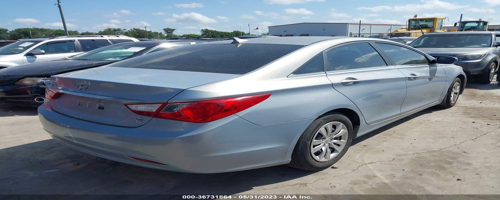 5NPEB4AC3BH242920 2011 HYUNDAI SONATA photo no. 4