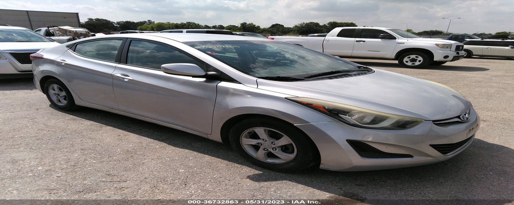 5NPDH4AE1FH652407 2015 HYUNDAI ELANTRA photo no. 4