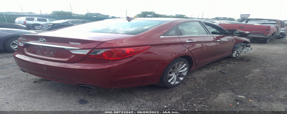 5NPEC4AC8BH225835 2011 HYUNDAI SONATA photo no. 4