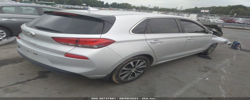 KMHH35LE4JU022992 2018 HYUNDAI ELANTRA photo no. 4