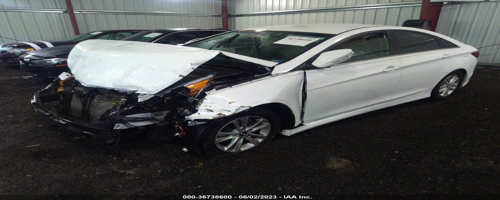 5NPEB4AC1EH924151 2014 HYUNDAI SONATA photo no. 2
