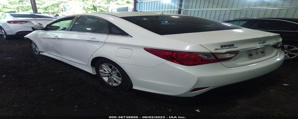 5NPEB4AC1EH924151 2014 HYUNDAI SONATA photo no. 3