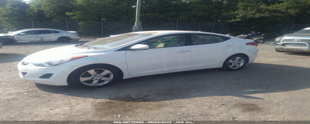 5NPDH4AE2DH358432 2013 HYUNDAI ELANTRA photo no. 2