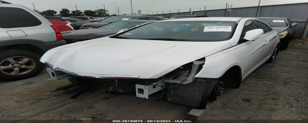 5NPEB4AC2DH801148 2013 HYUNDAI SONATA photo no. 2