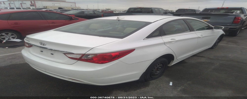 5NPEB4AC2DH801148 2013 HYUNDAI SONATA photo no. 4