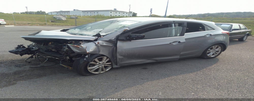 KMHD35LH5FU237765 2015 HYUNDAI ELANTRA GT photo no. 2