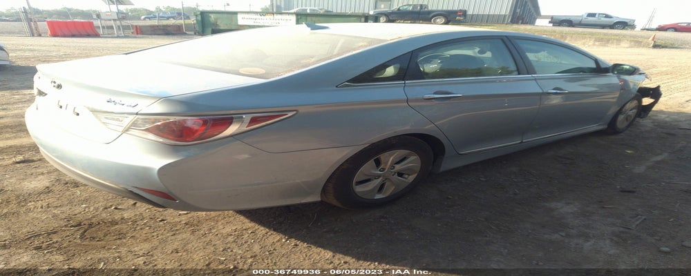 KMHEC4A4XFA134678 2015 HYUNDAI SONATA photo no. 4
