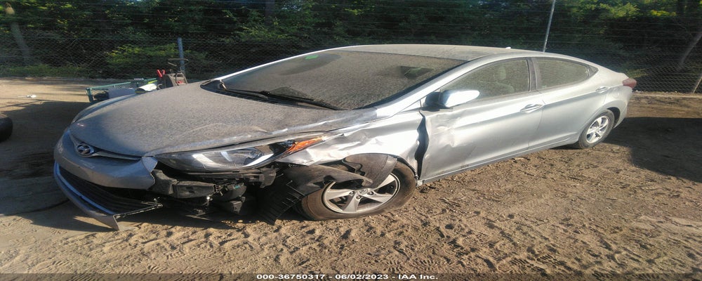 5NPDH4AE9FH579836 2015 HYUNDAI ELANTRA photo no. 2