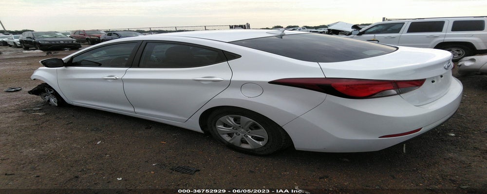 5NPDH4AE0GH726854 2016 HYUNDAI ELANTRA photo no. 3
