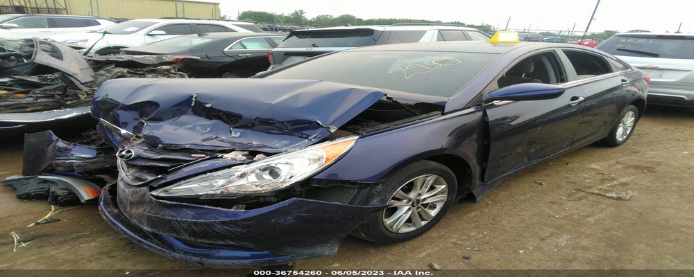 5NPEB4AC3CH472930 2012 HYUNDAI SONATA photo no. 2
