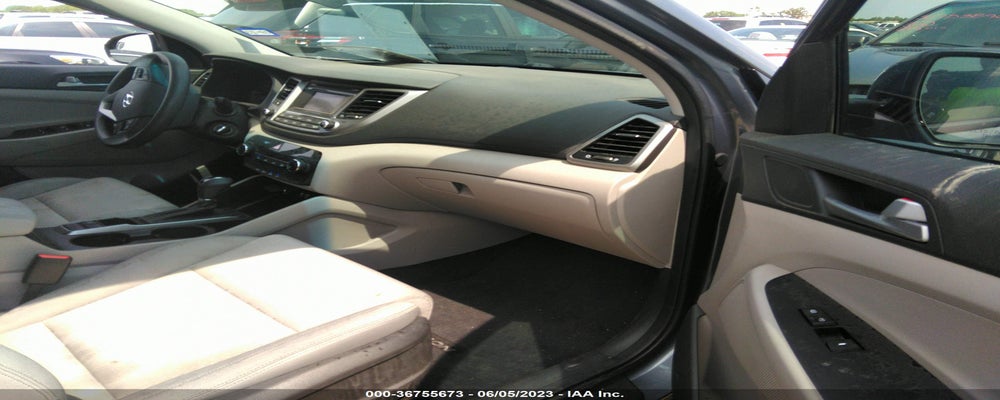 KM8J23A4XHU331220 2017 HYUNDAI TUCSON photo no. 5