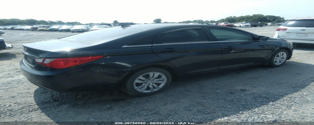 5NPEB4AC9DH567557 2013 HYUNDAI SONATA photo no. 4