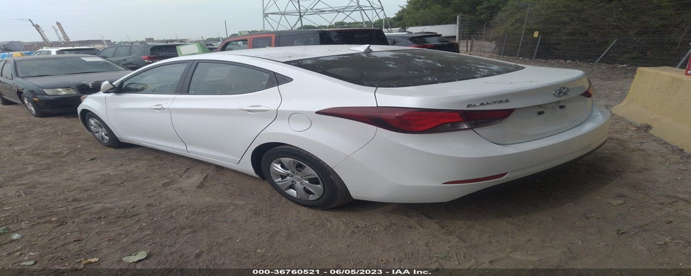 5NPDH4AE3GH730851 2016 HYUNDAI ELANTRA photo no. 3