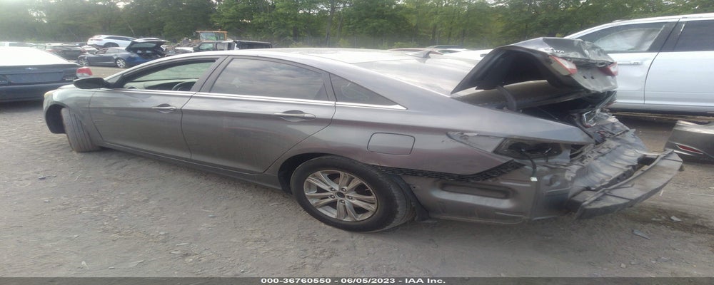 5NPEB4AC5BH075198 2011 HYUNDAI SONATA photo no. 3