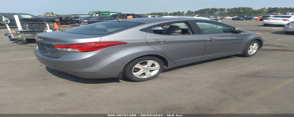 KMHDH4AEXDU585563 2013 HYUNDAI ELANTRA photo no. 4