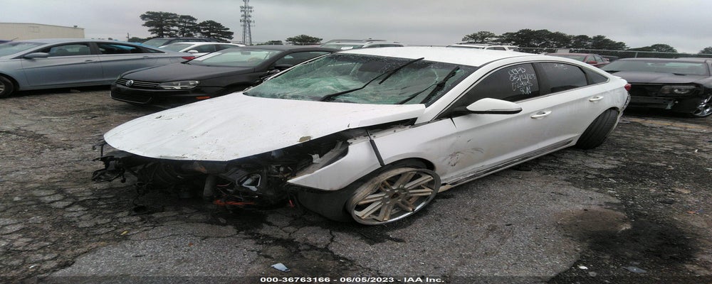 5NPE34AF2FH029115 2015 HYUNDAI SONATA photo no. 2
