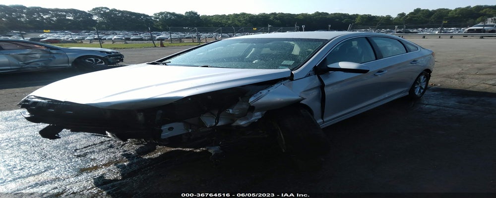5NPE24AF6JH626697 2018 HYUNDAI SONATA photo no. 2