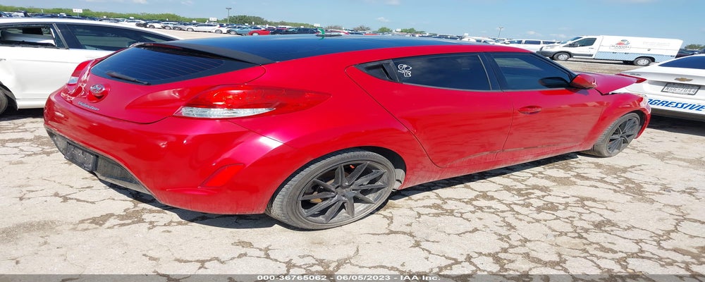 KMHTC6AD8CU050825 2012 HYUNDAI VELOSTER photo no. 4