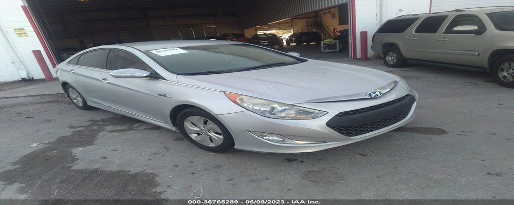 KMHEC4A43FA137969 2015 HYUNDAI SONATA photo no. 6