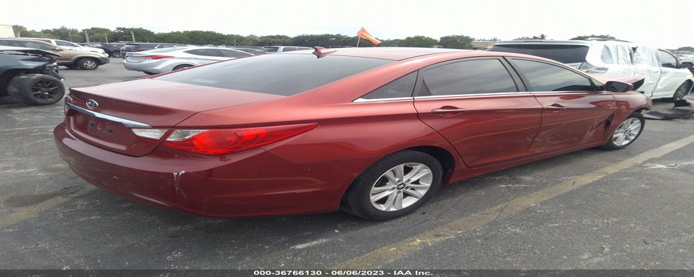5NPEB4AC1CH404819 2012 HYUNDAI SONATA photo no. 4