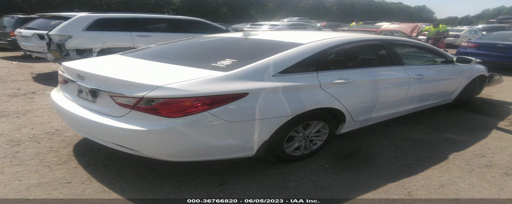 5NPEB4AC2CH375377 2012 HYUNDAI SONATA photo no. 4