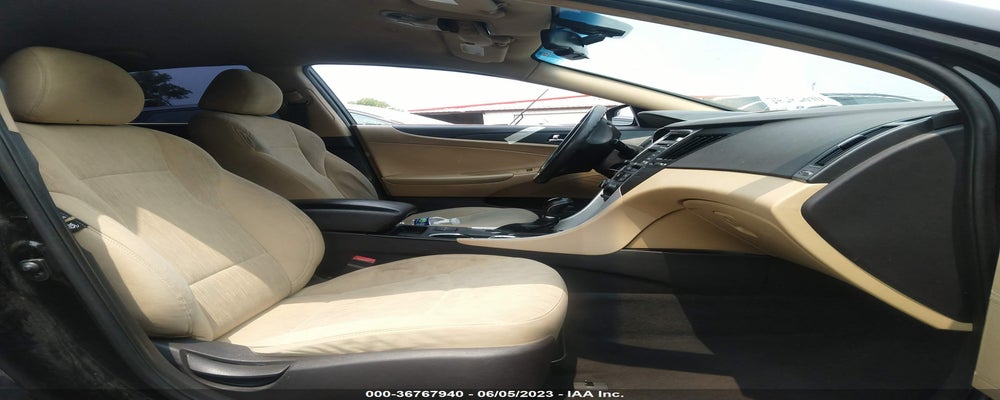 5NPEB4AC0EH821013 2014 HYUNDAI SONATA photo no. 5