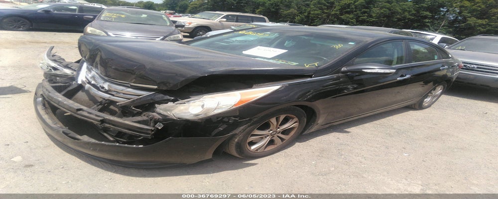 5NPEC4AC8BH019060 2011 HYUNDAI SONATA photo no. 2