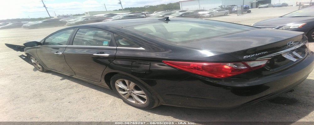 5NPEC4AC8BH019060 2011 HYUNDAI SONATA photo no. 3