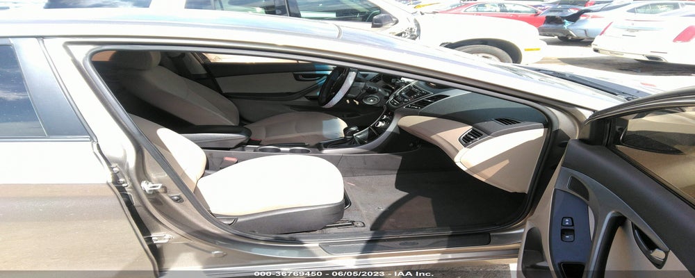 5NPDH4AE1GH793091 2016 HYUNDAI ELANTRA photo no. 5