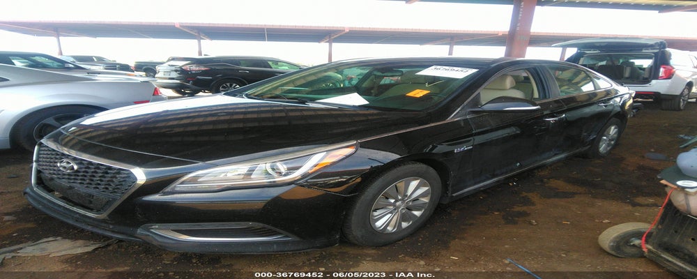 KMHE24L18GA024672 2016 HYUNDAI SONATA photo no. 2