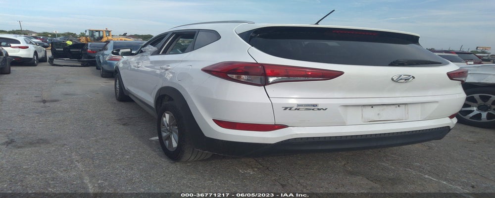 KM8J33A49HU279950 2017 HYUNDAI TUCSON photo no. 3