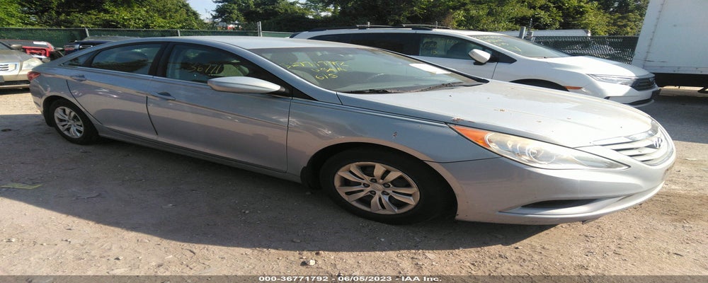 5NPEB4AC9CH364988 2012 HYUNDAI SONATA photo no. 16